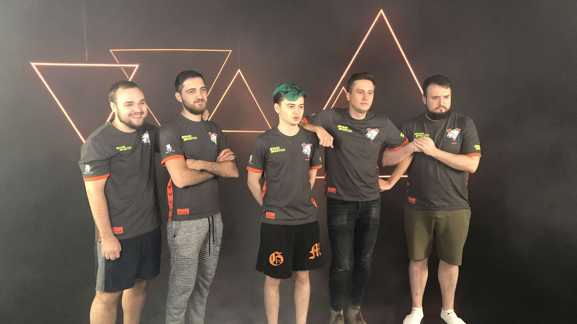 Virtus.pro z nowymi koszulkami! - ESPORTWAY.PL