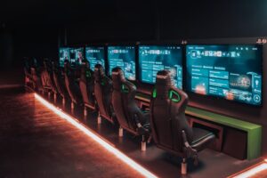 Ilustracja artykułu: Counter-Strike 2: bindy i komendy pod Premier - crosshair, granaty i szybkie ustawienia celności