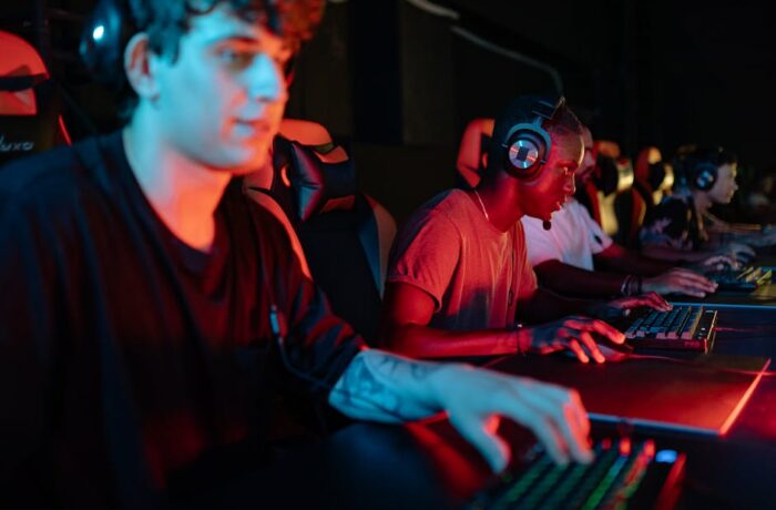 Ilustracja artykułu: Counter-Strike 2: najlepsze bindy do rankingu - gotowa konfiguracja i porady pod konkurencyjną grę