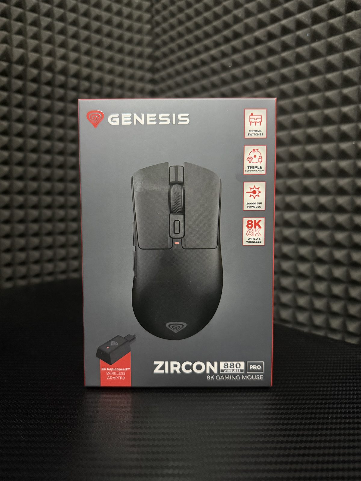 Pudelko Genesis Zircon 880 PRO 8K od frontu